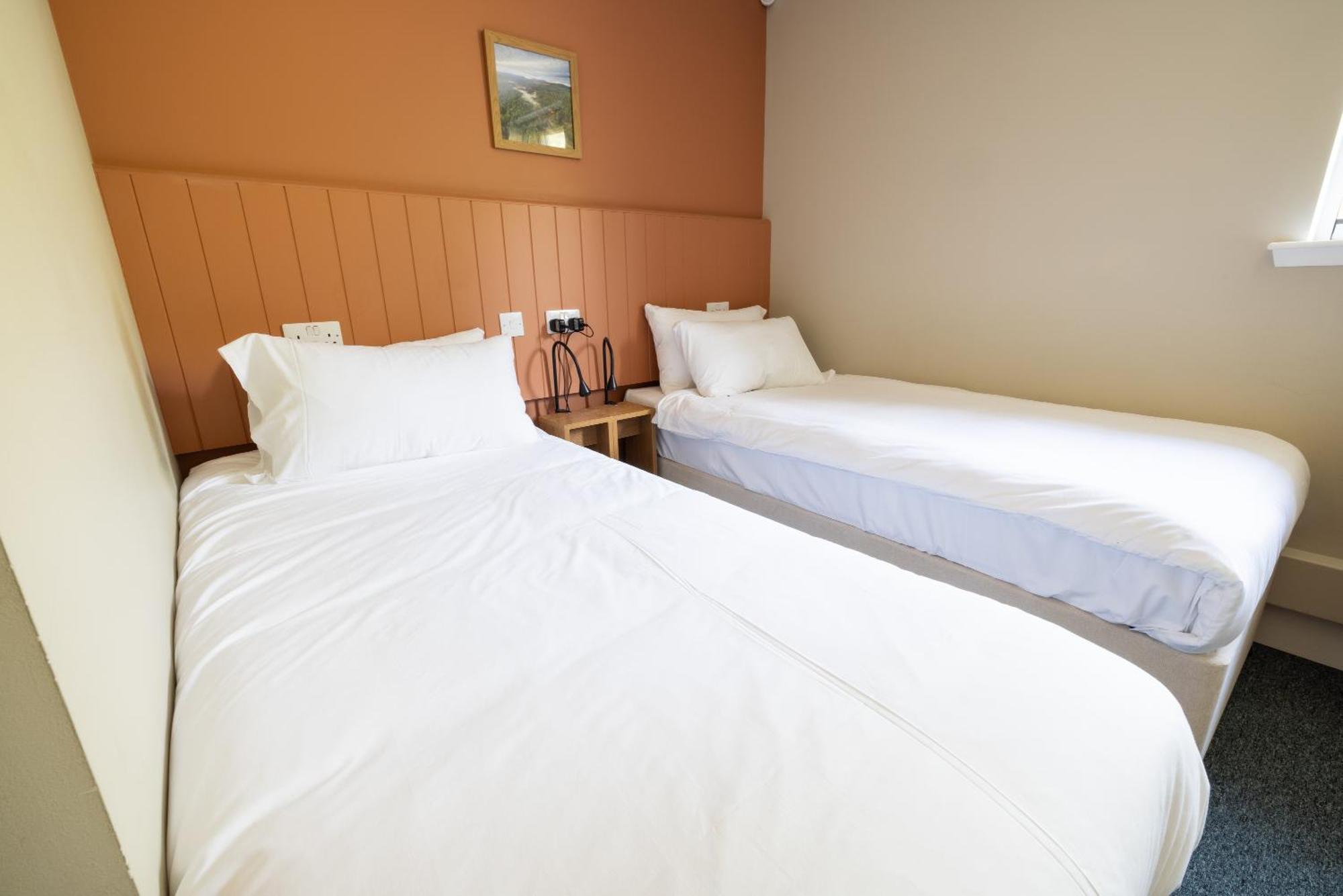 An Spiris Accommodation At Dundreggan Rewilding Centre Екстер'єр фото